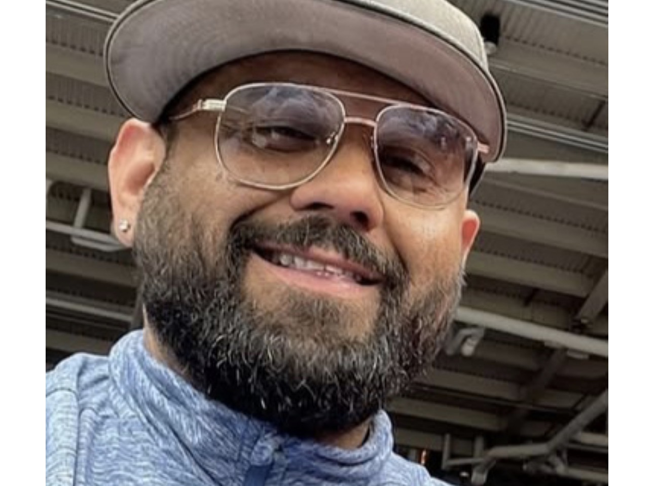 Orlando Rivas Dies After School Accident at Buffalo Grove High School: Security Guard Shielded Students During Parking Lot Pole Collapse – Wife Erin and 4 Children Mourn (Vigil April 25)
